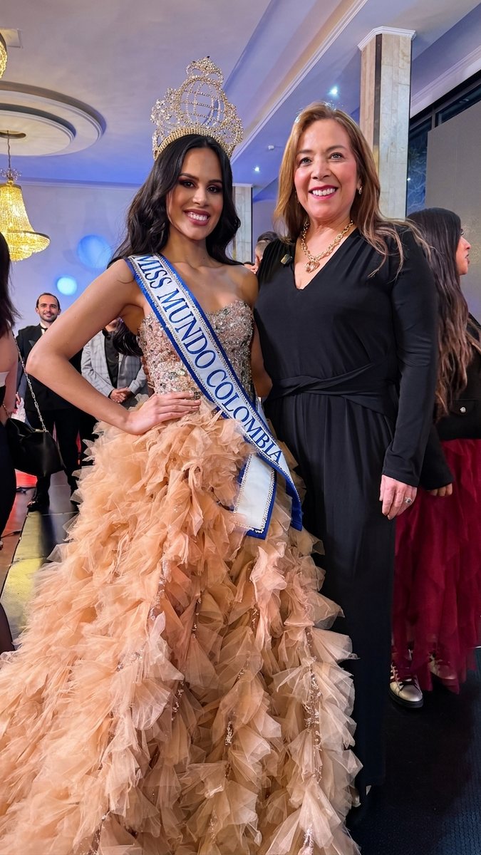 La Dra. Adriana junto a Miss Mundo Colombia